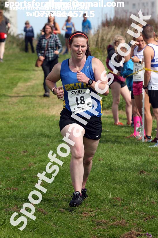 Senior womens relay, Sunderland Harriers Cross Country, Farrington, Sunderland. Photo: David T. Hewitson/Sports for All Pics